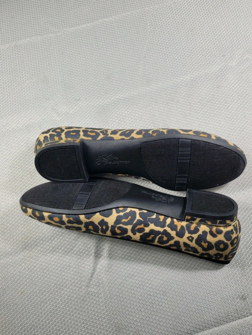 LifeStride Velocity 2.0 Vivienne Leopard Women Size 6.5 Slip On Flats Shoes  621 - Picture 9 of 9